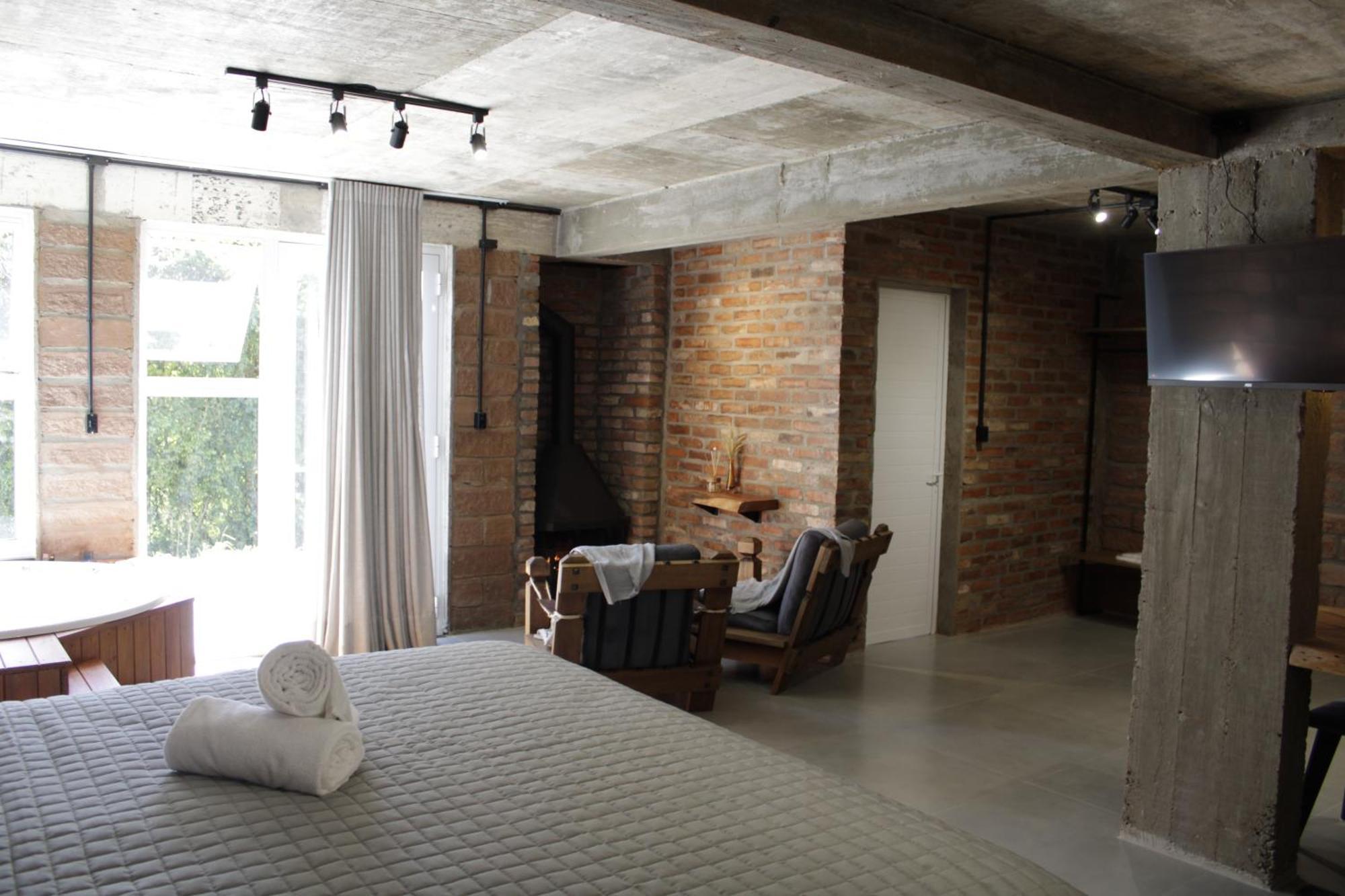Pietra Rossa- Vale Dos Vinhedos Hotel เบงโต กองซัลเวส ภายนอก รูปภาพ